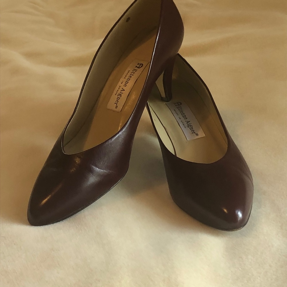 Etienne Aigner heels